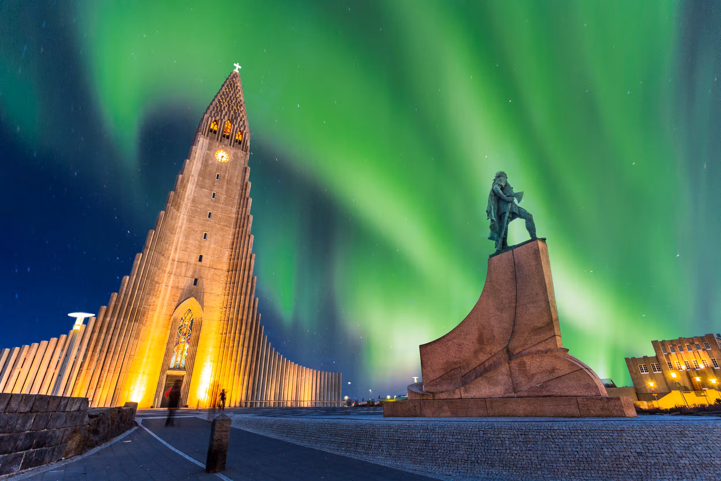 Northern lights hunting